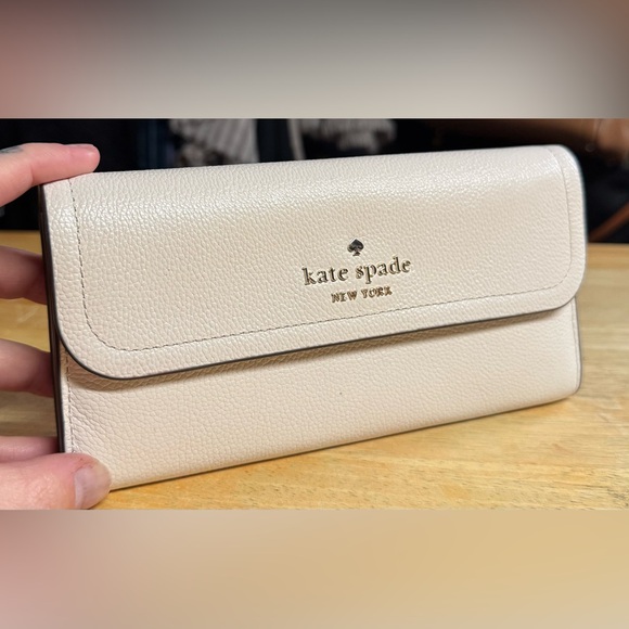 kate spade White Leather Rosie Wallet - Picture 2 of 11